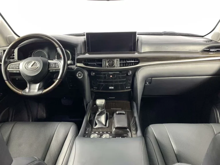 Lexus LX570