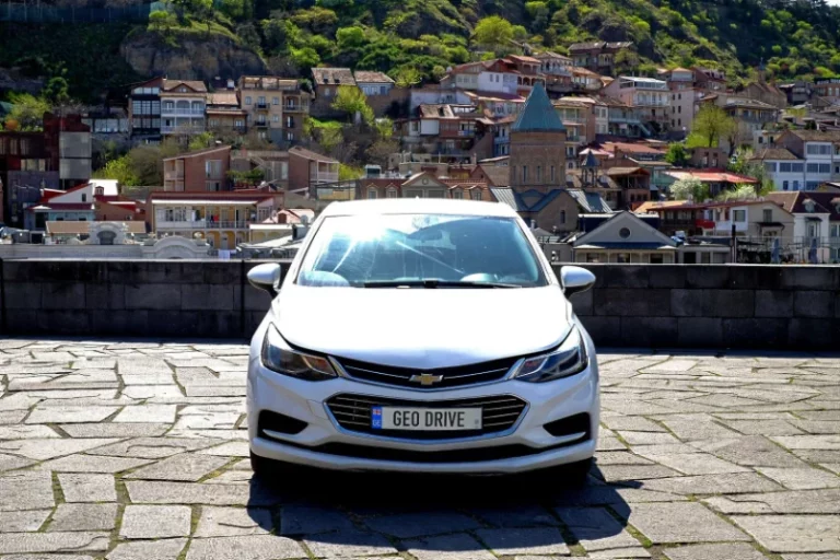 Chevrolet Cruze (хэтчбек)
