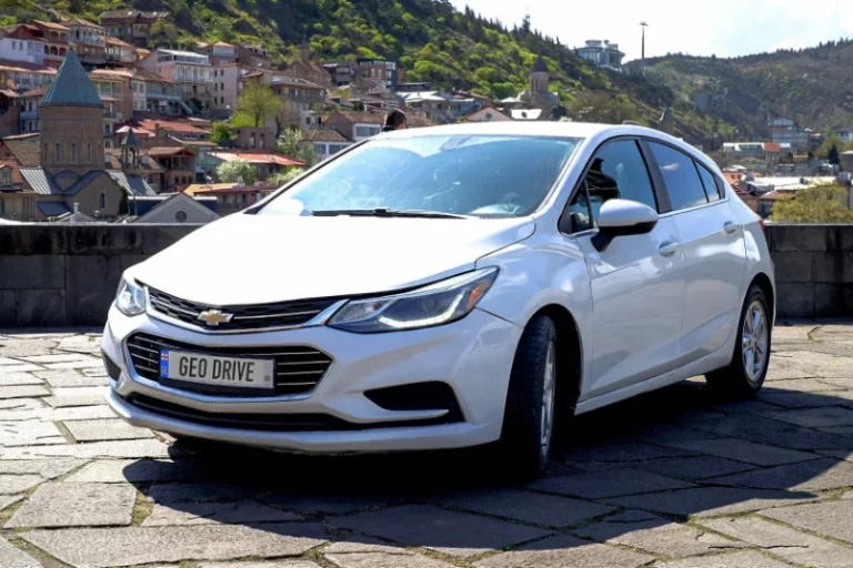 Chevrolet Cruze (хэтчбек)