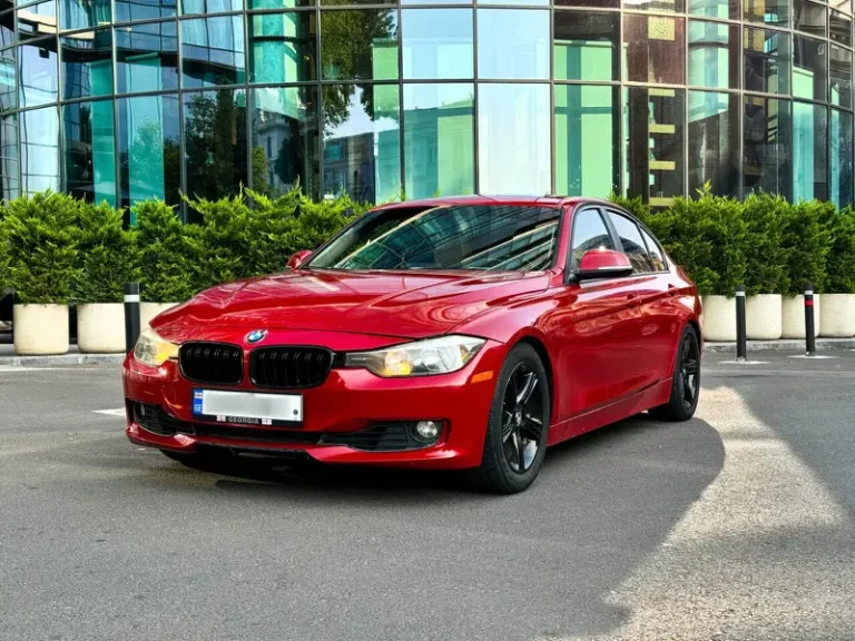 BMW 328i