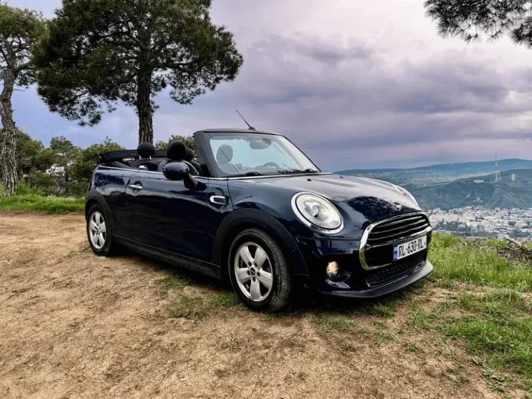 Mini Cabrio Blue